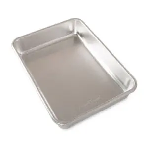 9 X 13-Inch Rectangular Non-Stick Cake Pan 1