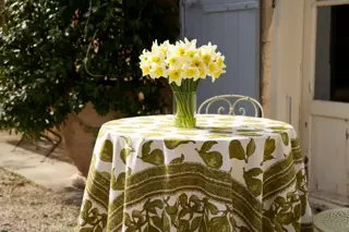 Couleur Nature Orchard Pear Green Tablecloth – French Linen Style 1
