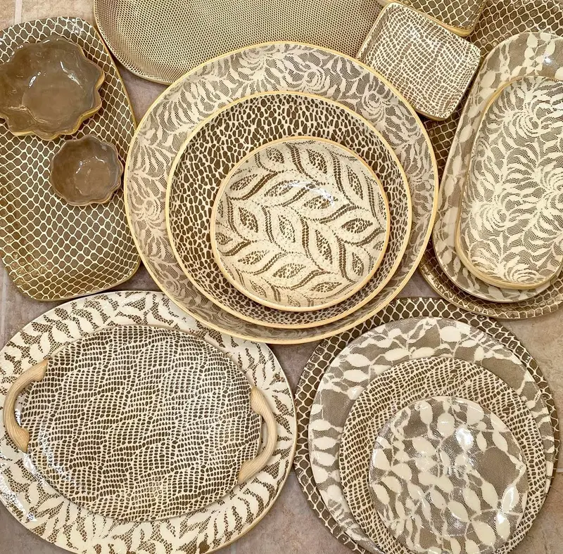 Dot Mocha Decorative Plate Series 1