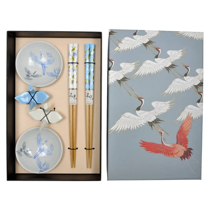 Handcrafted Wooden Chopsticks Featuring Origami Crane Motif (2-Pair Set) 1