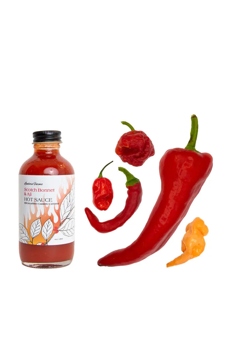 Lindera Farms Scotch Bonnet & Aji Dulce Hot Sauce 1