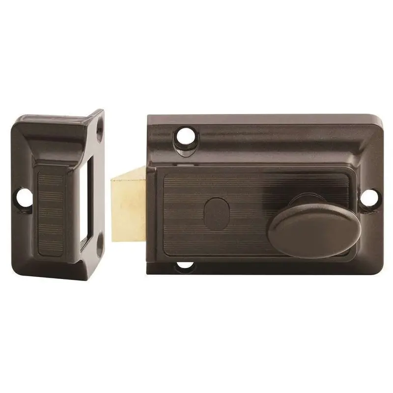 Lockwood Chrome Nightlatch Door Lock 1