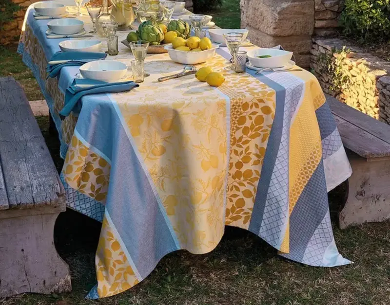 Mille Citrons Provence Jacquard – Lemon-Print Table Linen, Premium Weave 1