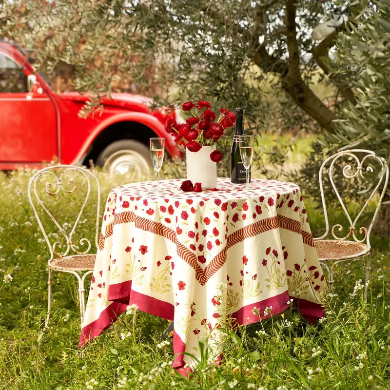 Poppies Red And Green Collection – Vibrant Botanical Tableware Inspired By Wildflowers 1