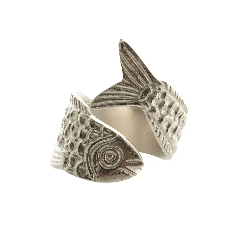 Set Of 4 Fish-Shaped Metal Napkin Rings – Matte Black Finish 1