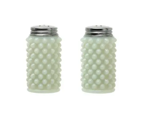 Vintage-Style Milk Glass Hobnail Salt And Pepper Shakers 1