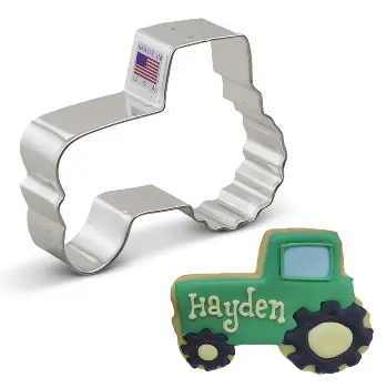 Vintage-Style Tractor Cookie Cutter 1